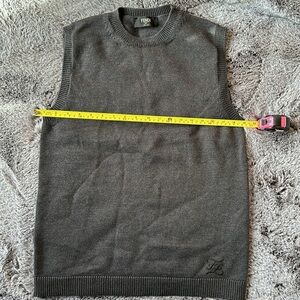 FENDI Roma Gray Preppy Wool Sweater Unisex Vest size 48 Medium Fit